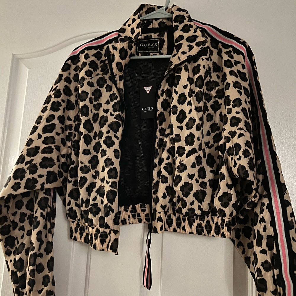 GUESS brand new bomber leopard print with pink stripe!